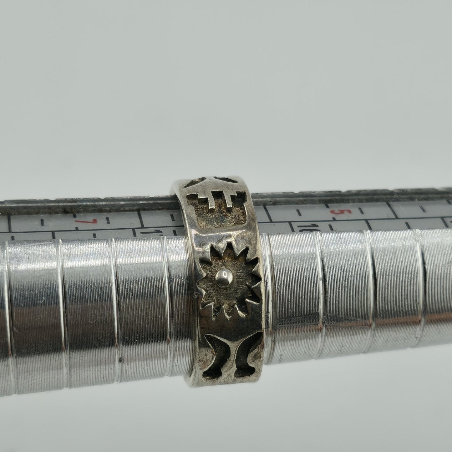 Vintage Sterling Silver 925 Native Style Story Ring Sz 6 Pictogram Band Abstract