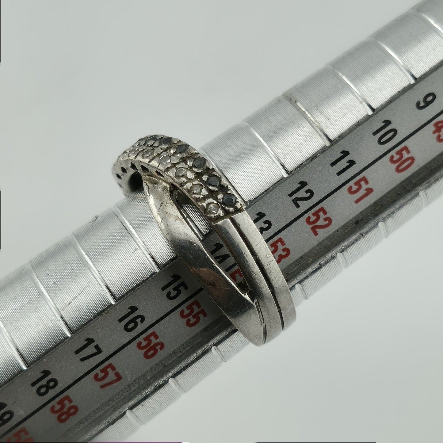 NF Sterling Silver Ring 925 Intertwined Crossover white black Stones Size 7