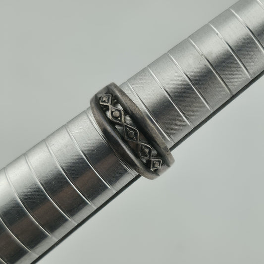 925 Sterling Silver Ring Open Work Band Women’s Vintage Size 7.5