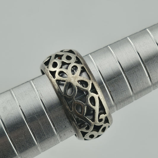 925 Sterling Silver Ring Dome Open work band Size 6 Cocktail