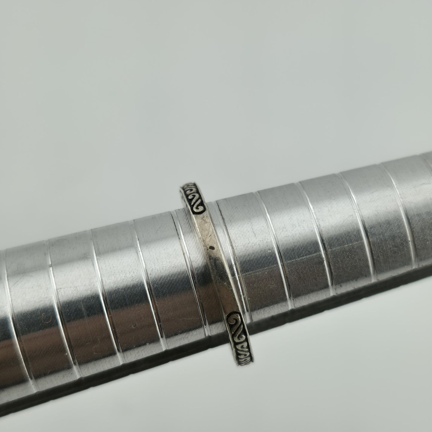 Bask ring sterling silver peridot cabochon band 925 Artisan Stackable 5.75