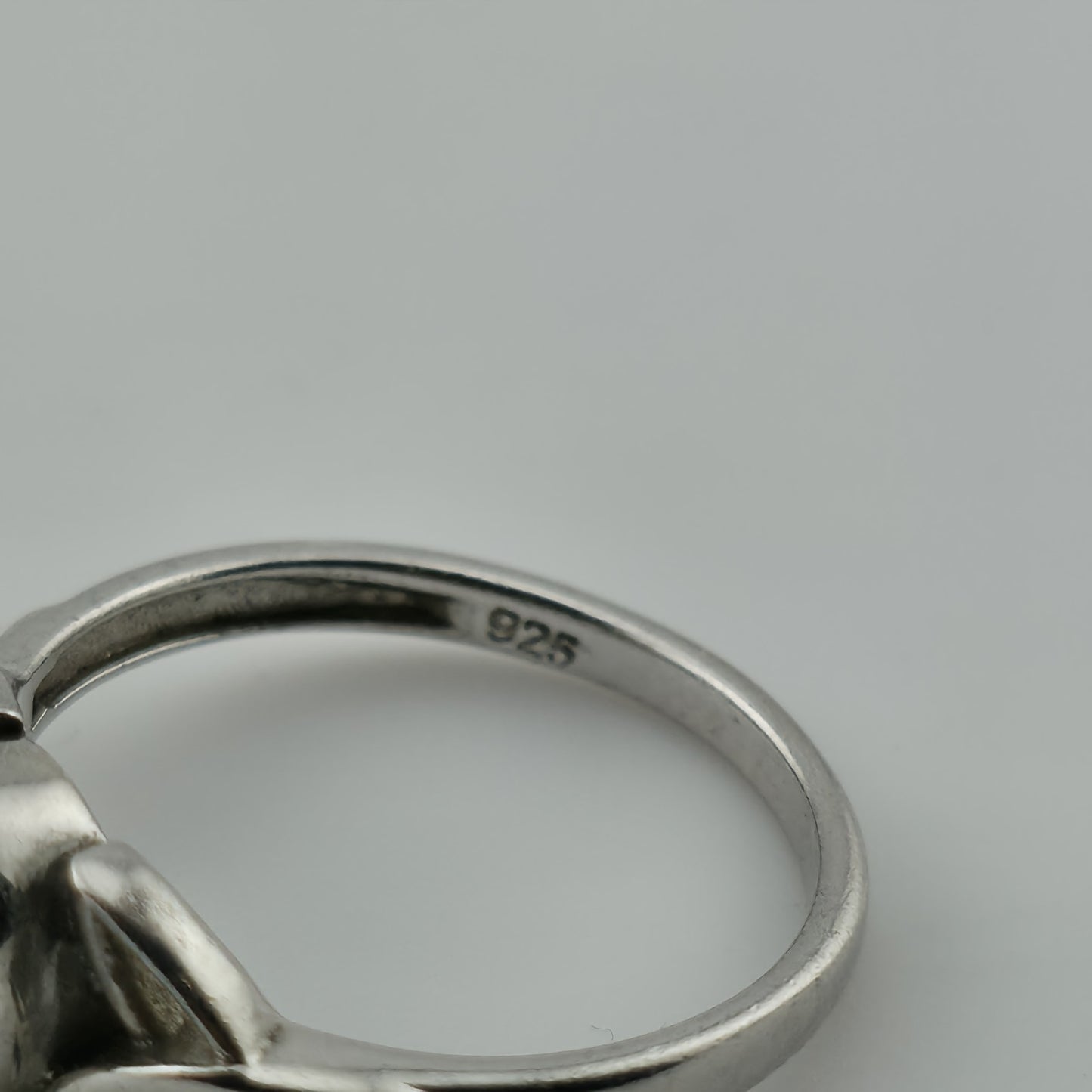 Sterling Silver Ring 925 Celtic Trinity Knot purple Amethyst Stone Size 6.5