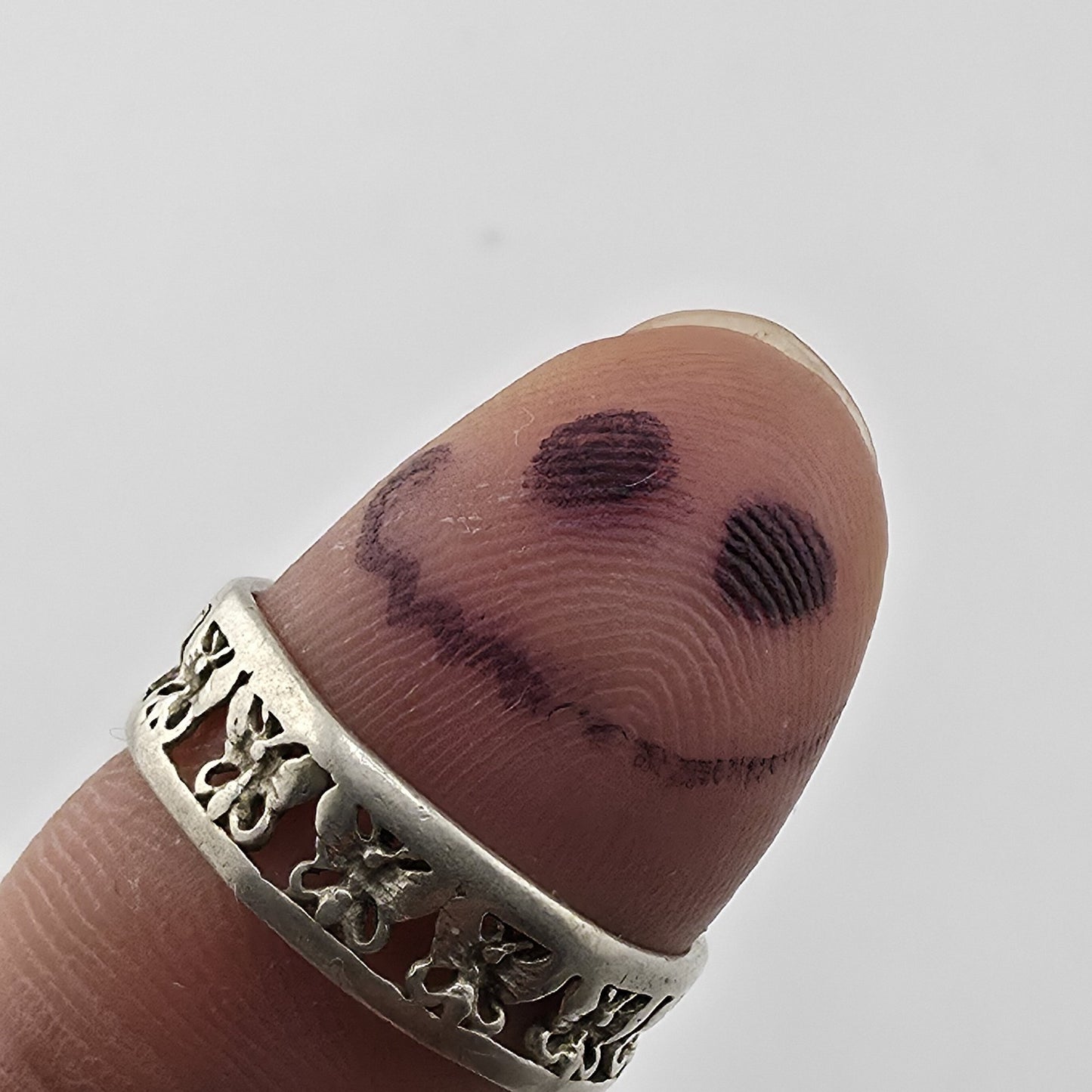 Sterling Silver Rimmed Openwork Butterfly Band Ring 925 Sz: 8