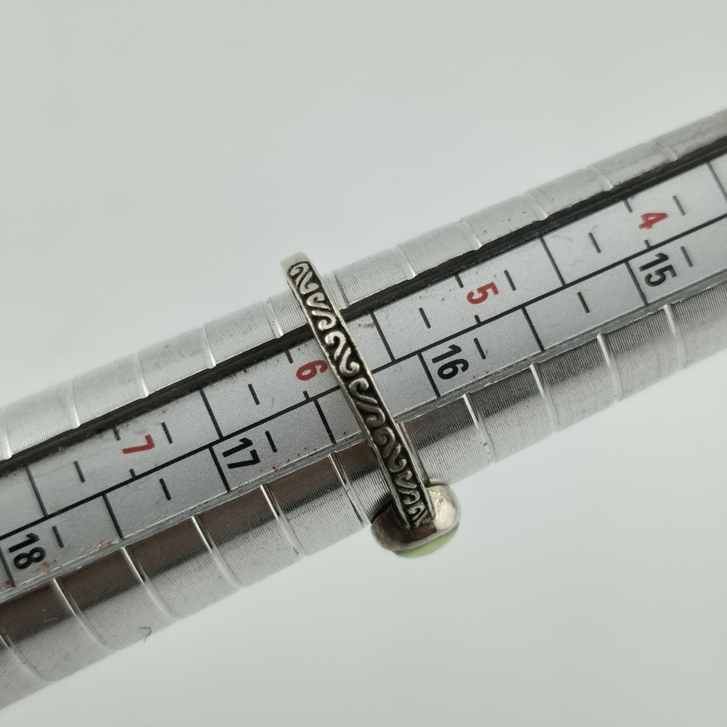 Bask ring sterling silver peridot cabochon band 925 Artisan Stackable 5.75