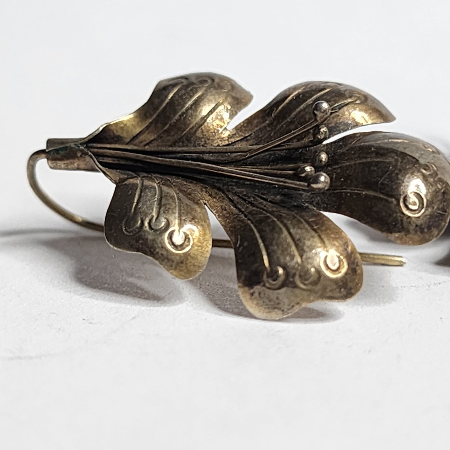 VINTAGE 1980S 925 STERLING SILVER FUSCHIA FLOWER EARRINGS Hook Tested