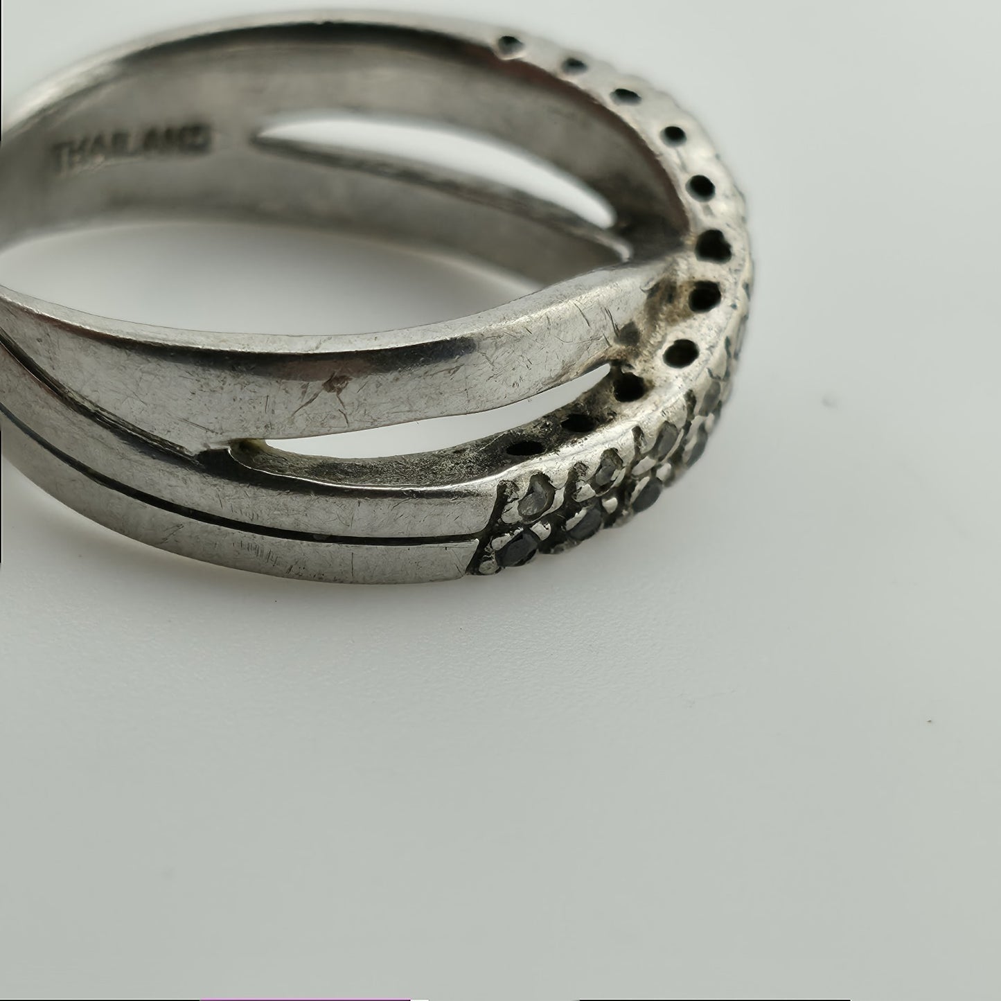 NF Sterling Silver Ring 925 Intertwined Crossover white black Stones Size 7