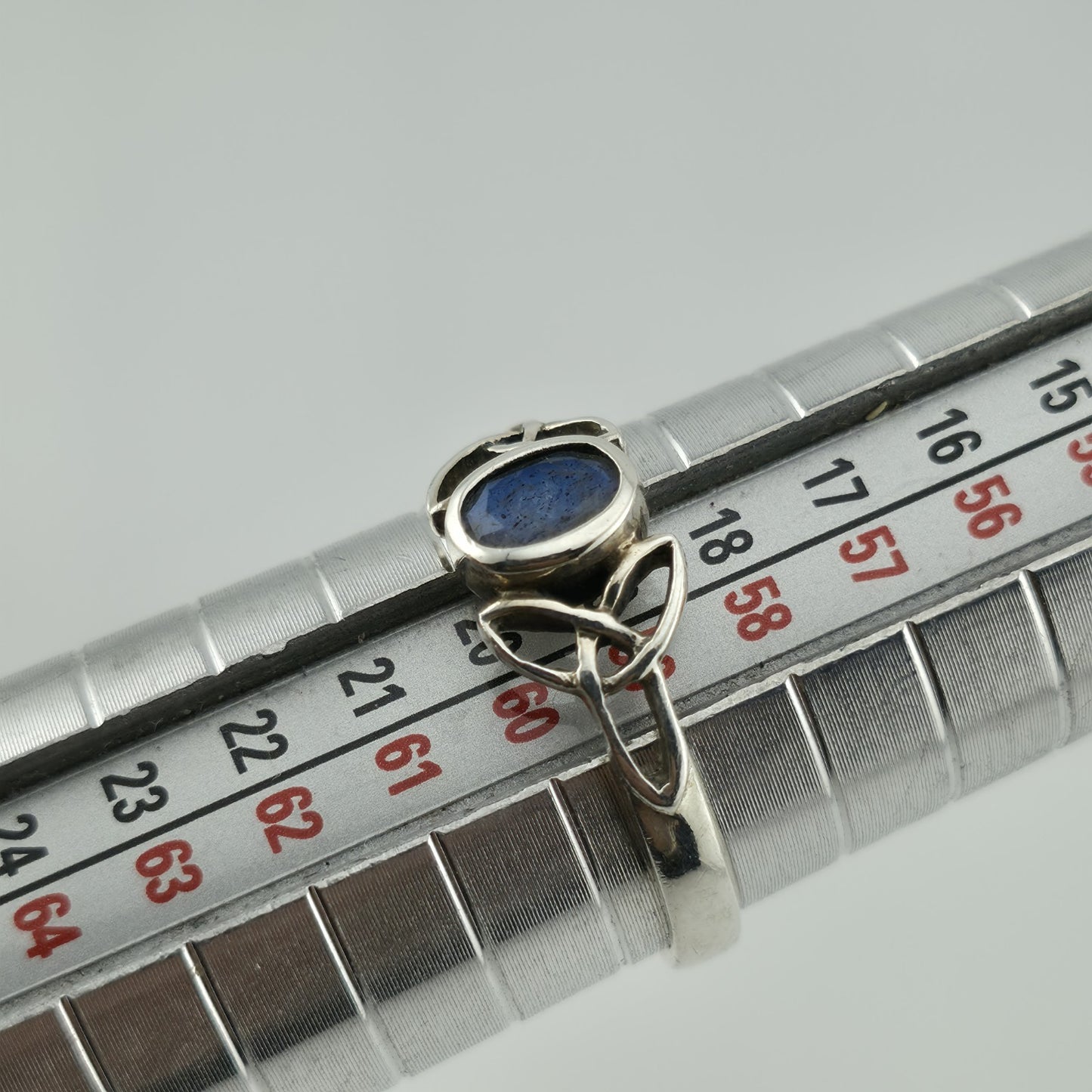 925 Sterling Silver Ring Celtic Trinity Knot Agate Blue Stone Size 8.75