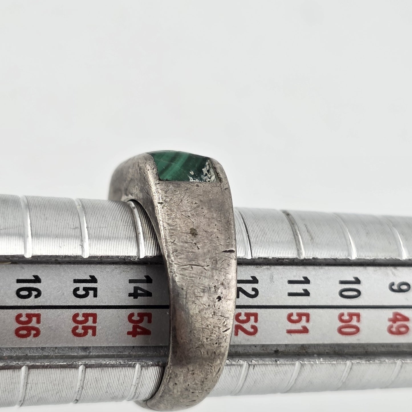 Ring Modernist Sterling Silver green Malachite Band  7 Chipped Stone Vintage