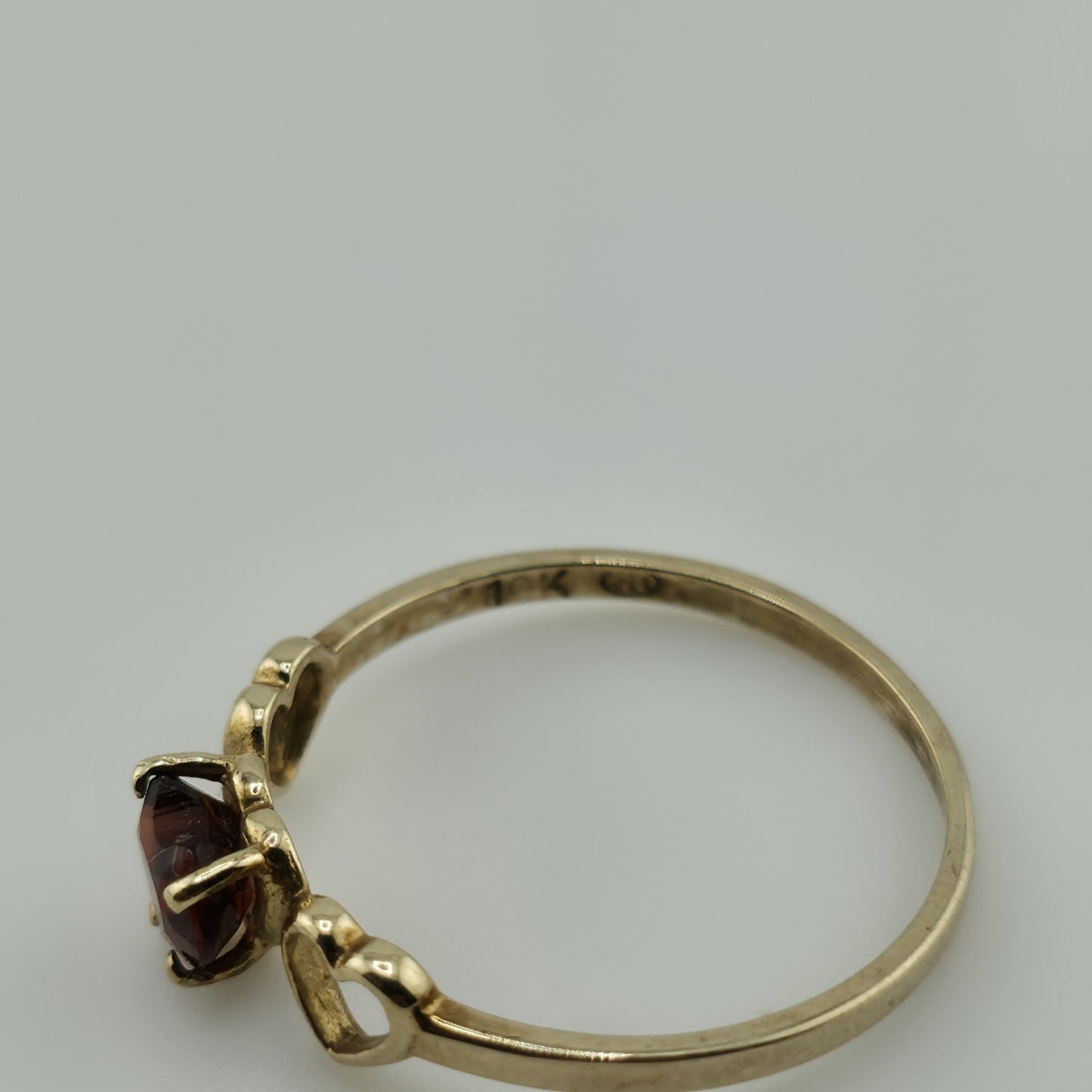 10K Yellow Gold Ring Band Red Garnet Rhodolite Heart Stones June size 6