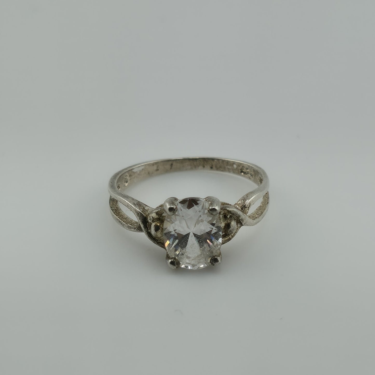 Ring White stone Sterling Silver 925. Womens Jewelry size 5.25 Vintage