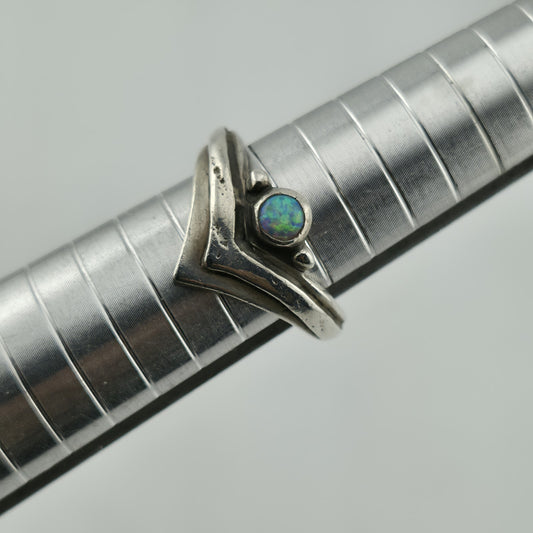 925 Sterling Silver V Shape White Lab Opal Silver Chevron Rings 8.25