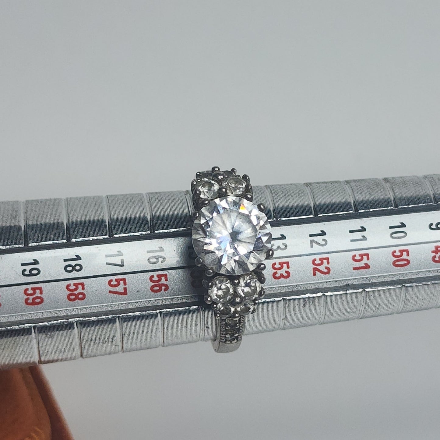 925 Sterling Silver Round Center Statement Cocktail Ring Size 7 Elegant Jewelry