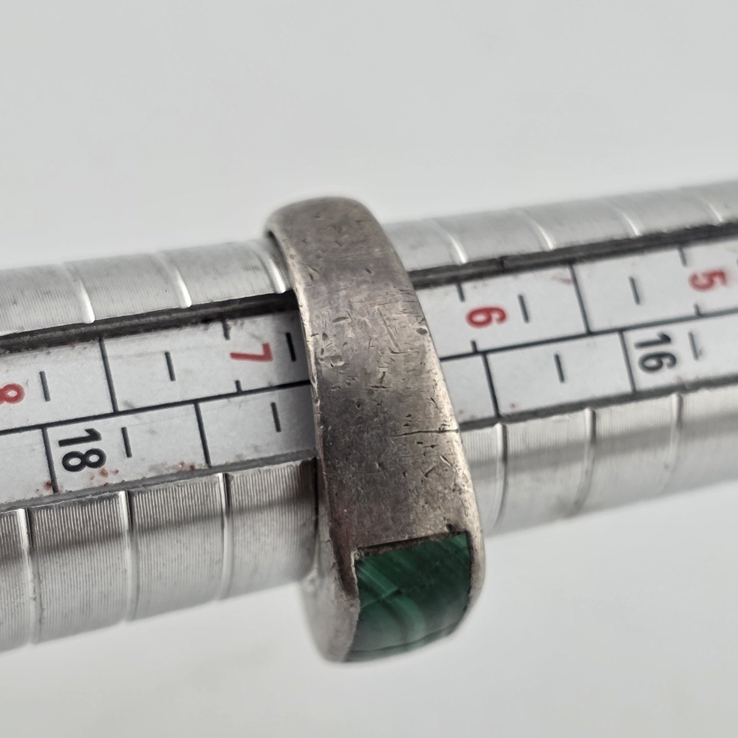 Ring Modernist Sterling Silver green Malachite Band  7 Chipped Stone Vintage