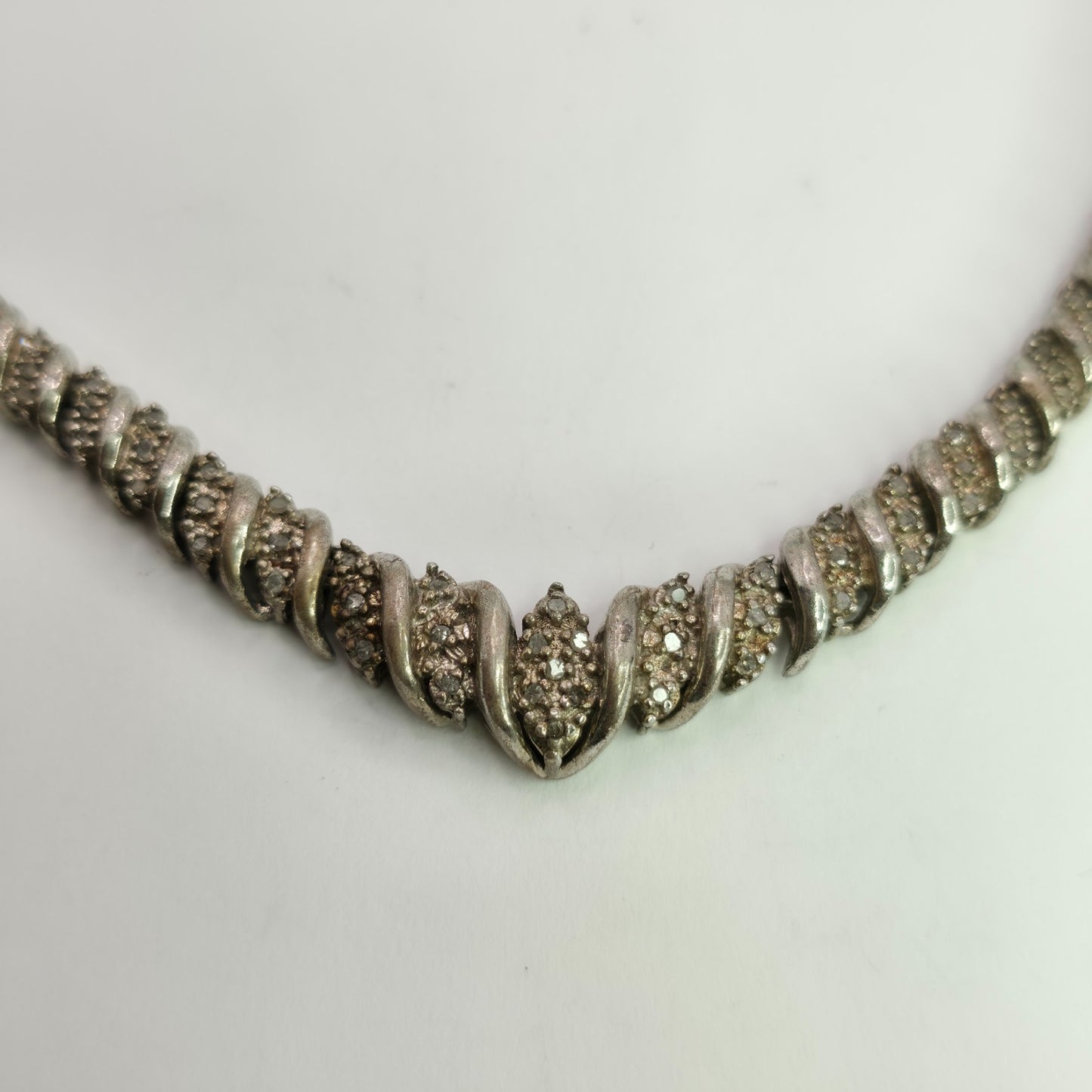 925 Sterling Silver Heng Ngai Necklace Genuine Diamond 1/2 Ct V Shape Vintage