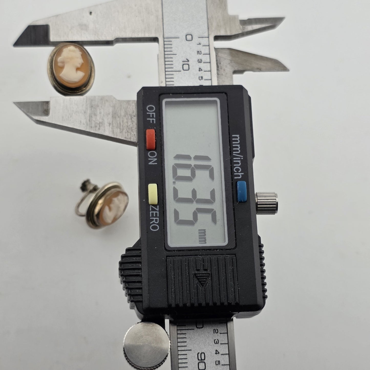 800 Silver  Antique Cameo Screw Back Earrings Vintage European Jewelry