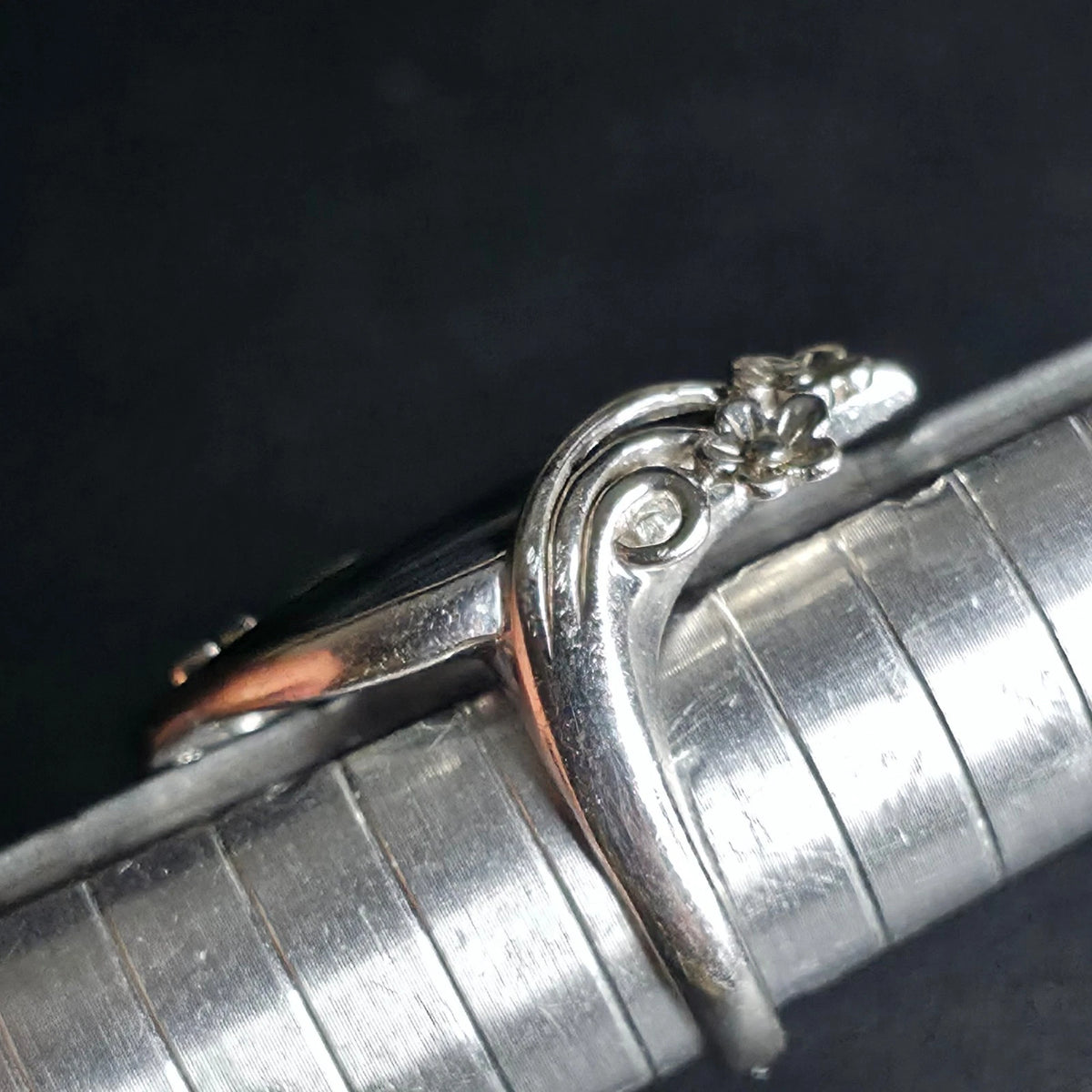 Sterling Silver Abalone Shell Ring Size 7 Rhodium Plated Flower Design BBJ 925