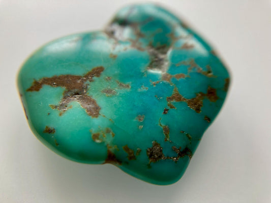 Turquoise Stone Guide: Identification, Value & Real vs Fake