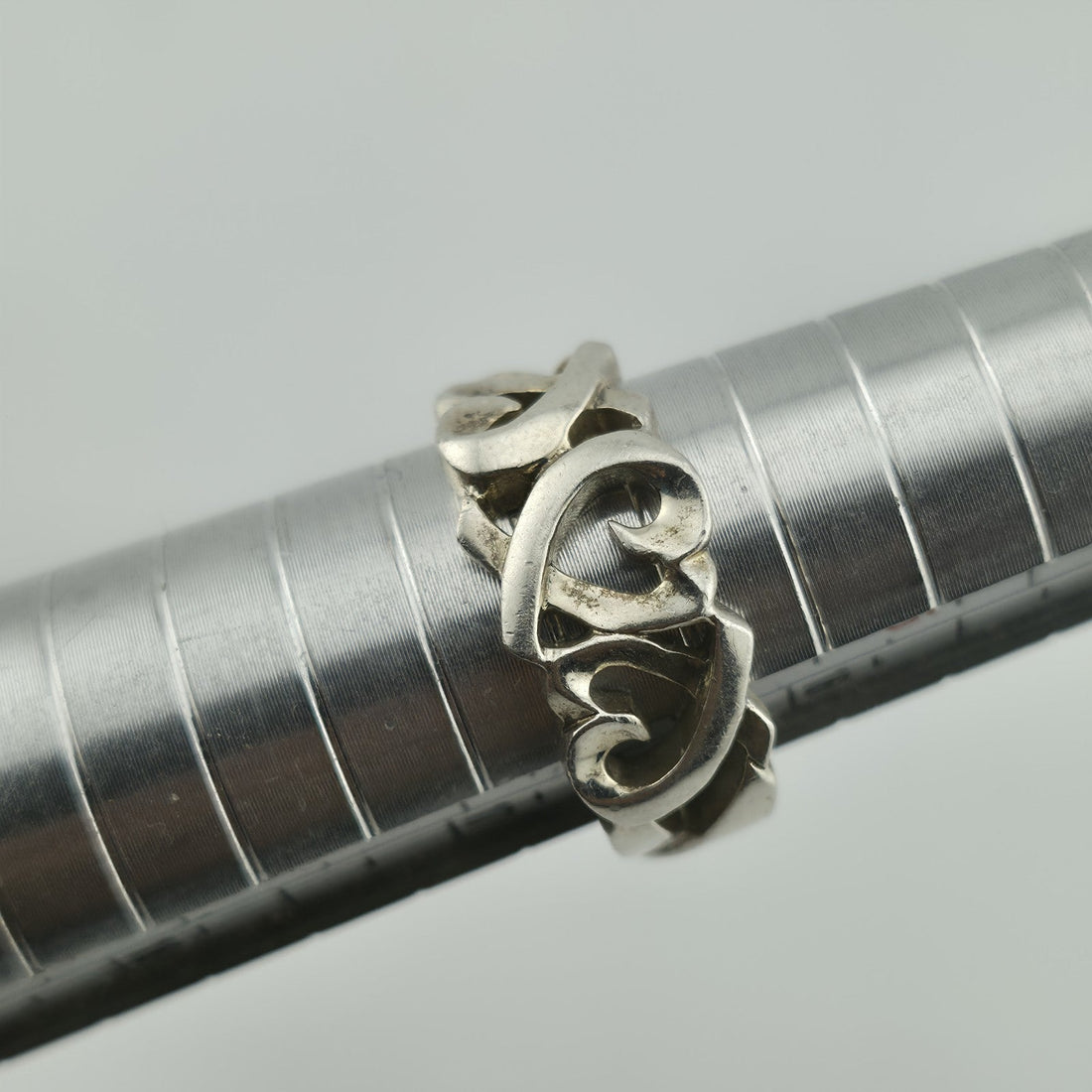 Thrifted Treasure: How to Shop Vintage Silver, Gold & Gemstone Jewelry Like a Pro