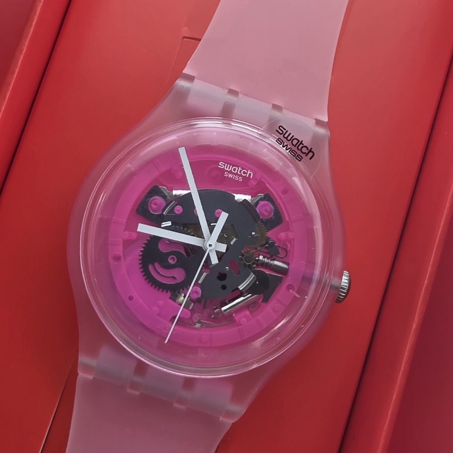 Rare Swatch Swiss PINKMAZING New Gents PINK SKELETON DIAL Silicone Strap 41MM