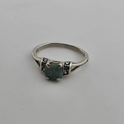 Sterling Silver Ring Green Stone 925 Size 6.5