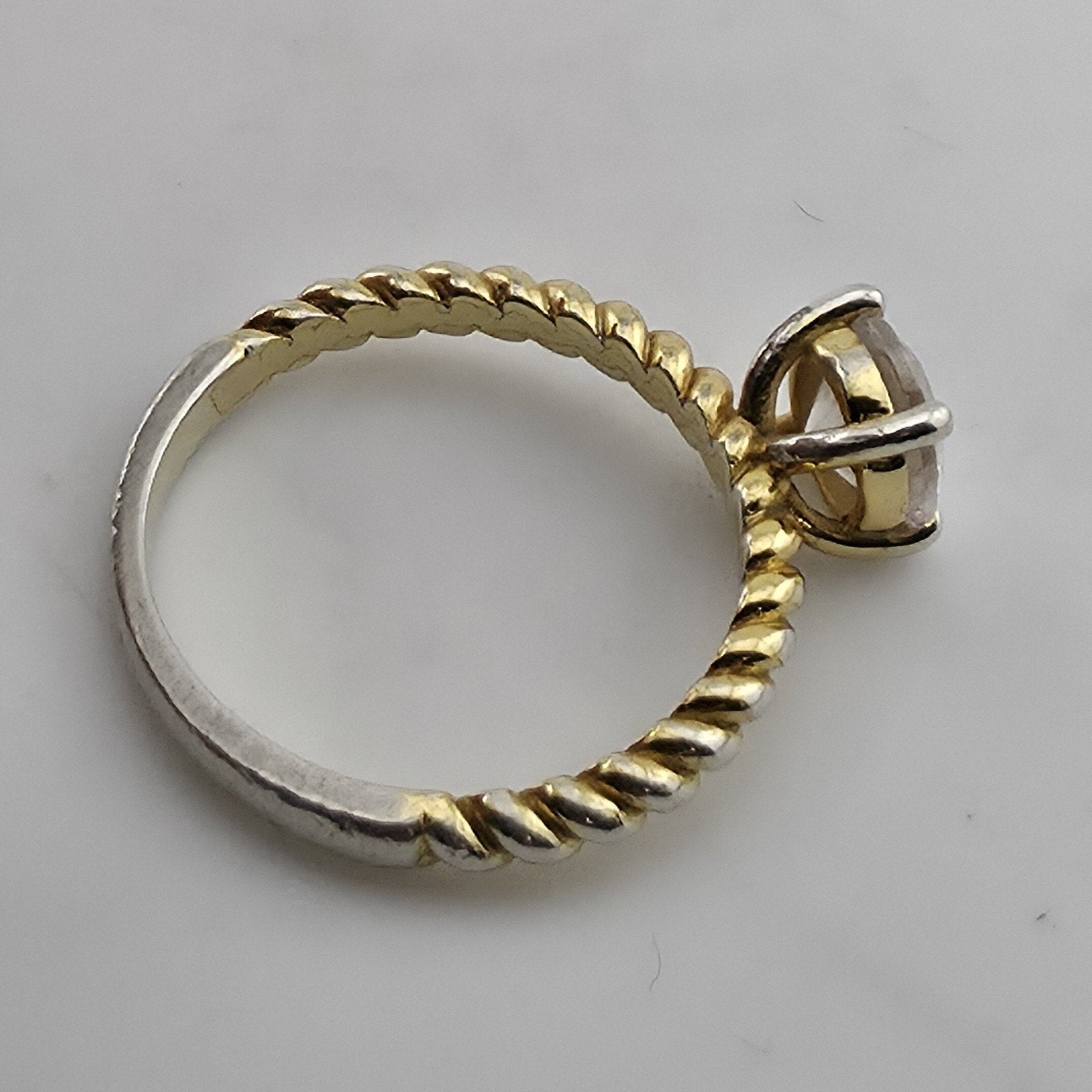 GOLD TONE