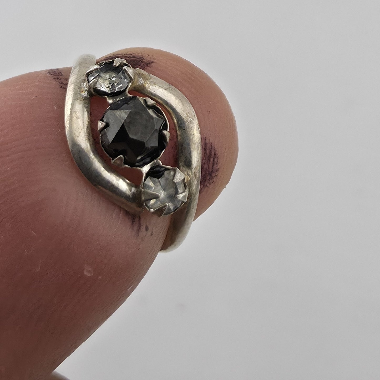 Vintage Sterling Silver Black Stone Pinky Ring Petite Size 2.5 Mid Century Retro
