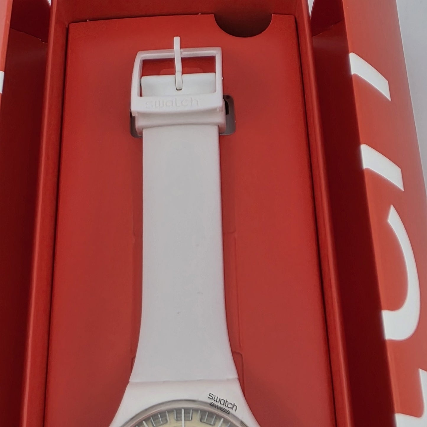 New Limited Swiss Swatch SILIWHITE SUOW158 White Gold 41mm Silicone Watch NIB