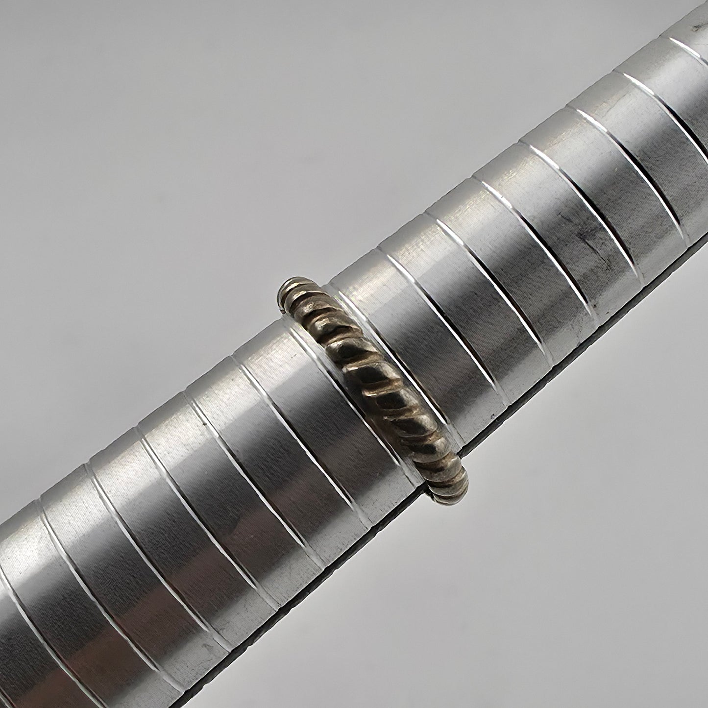 Sterling Silver 925 Twisted Wire Cable Ring Size 9 Minimalist Band Stackable