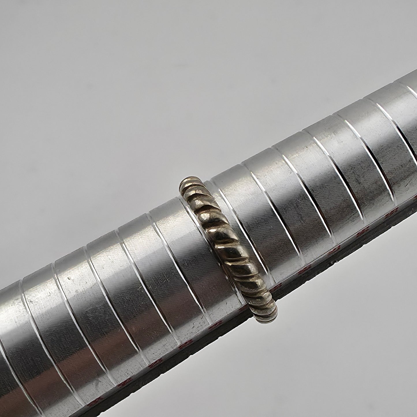 Sterling Silver 925 Twisted Wire Cable Ring Size 9 Minimalist Band Stackable