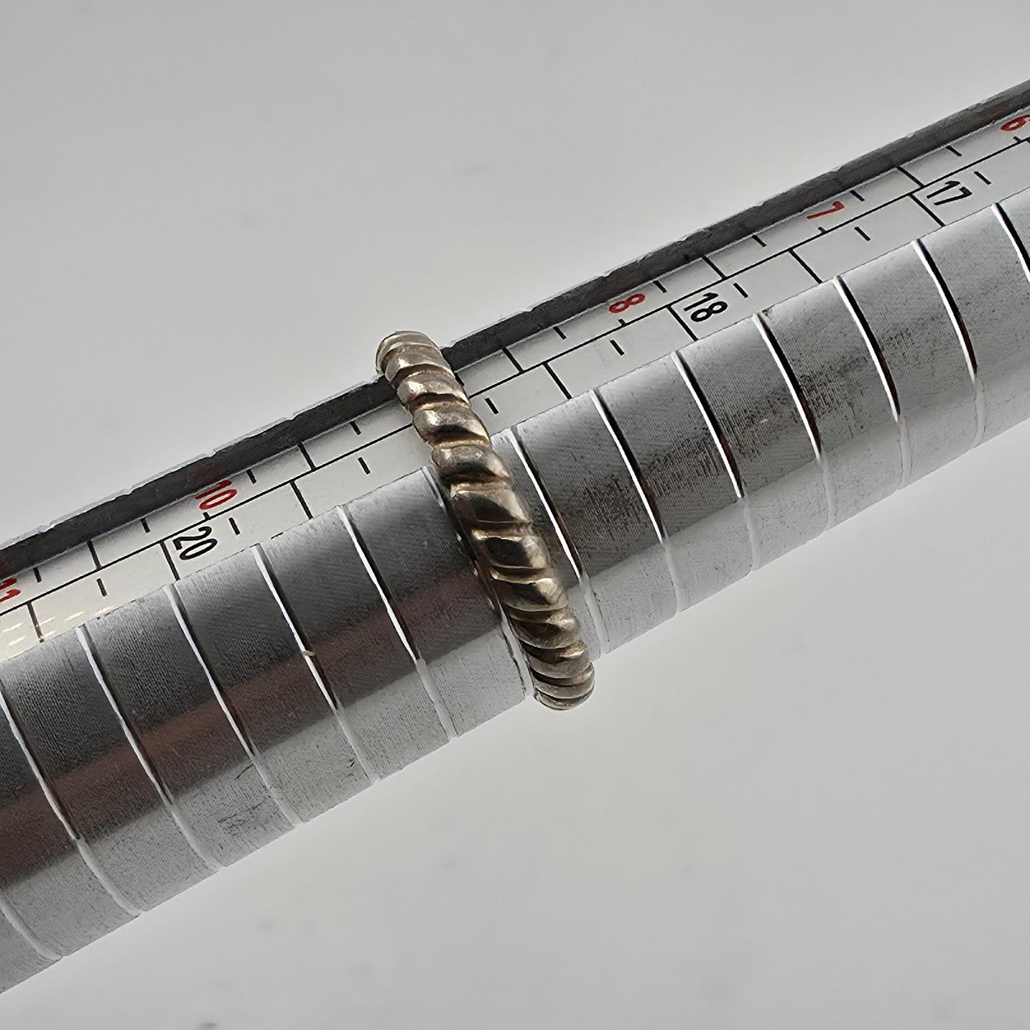 Sterling Silver 925 Twisted Wire Cable Ring Size 9 Minimalist Band Stackable
