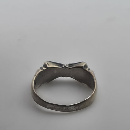 Vintage Sterling Silver Black Onyx Bow Tie Ring Size 7 Southwestern Style Cute