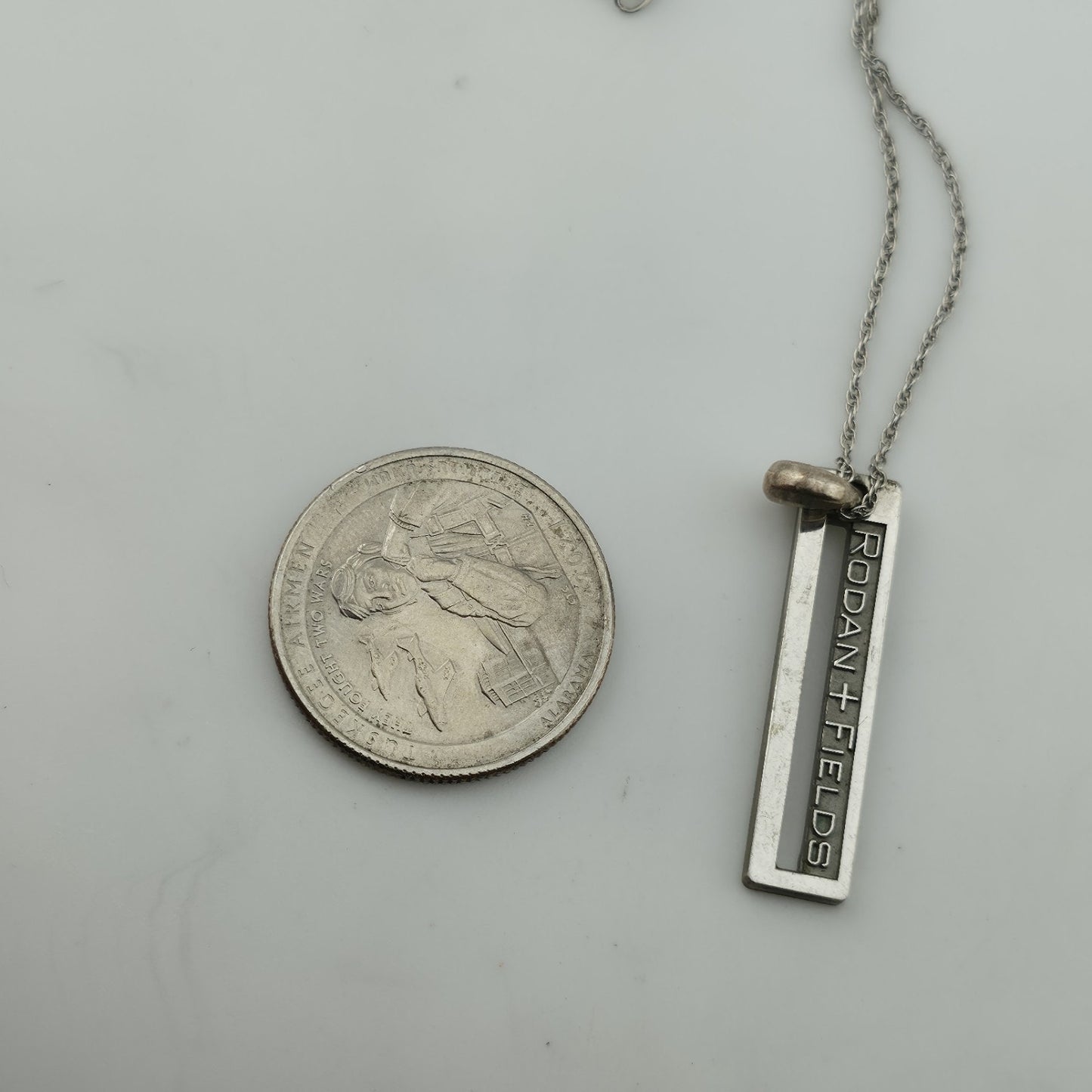 Rodan + Fields Sterling Silver Bar Pendant Necklace 925 16” 3.9g