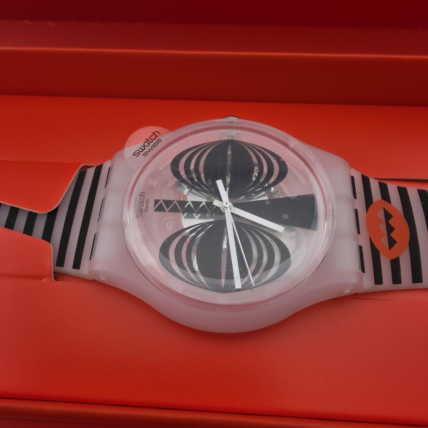 NEW Swatch MASKARA Skeleton Clear Dial Silicone Stripes Watch SUOW122