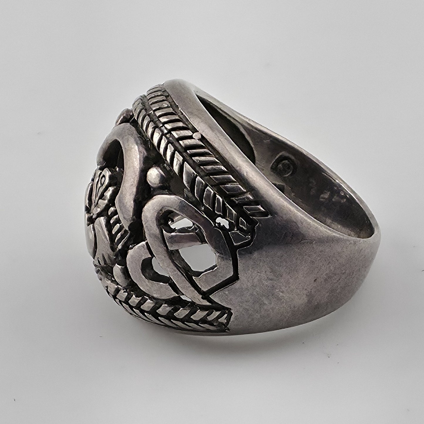 925 Sterling Silver Claddagh Dome Ring Celtic Heart Crown Hands Vintage Size 8