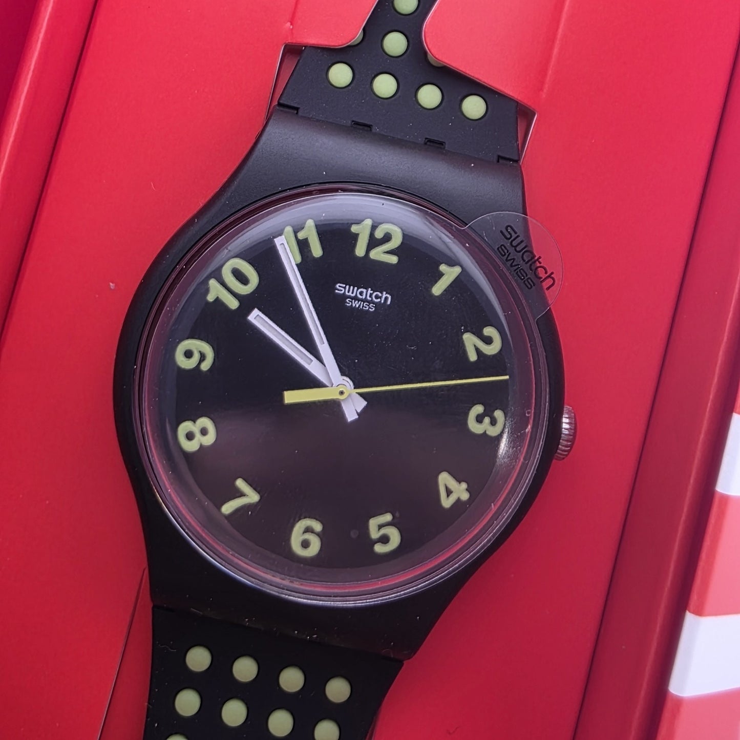 Swatch Punti Gialli Black Silicone Watch Green 3D Dots New In Box