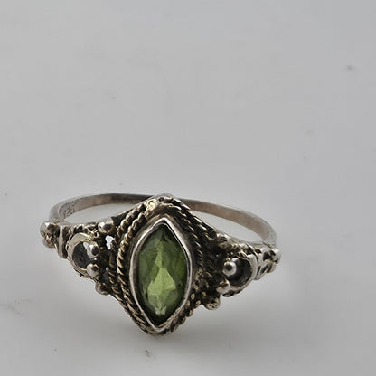 Vintage Sterling Silver 925 Green Stone Ring Marquise Filigree Size 7 Jewelry