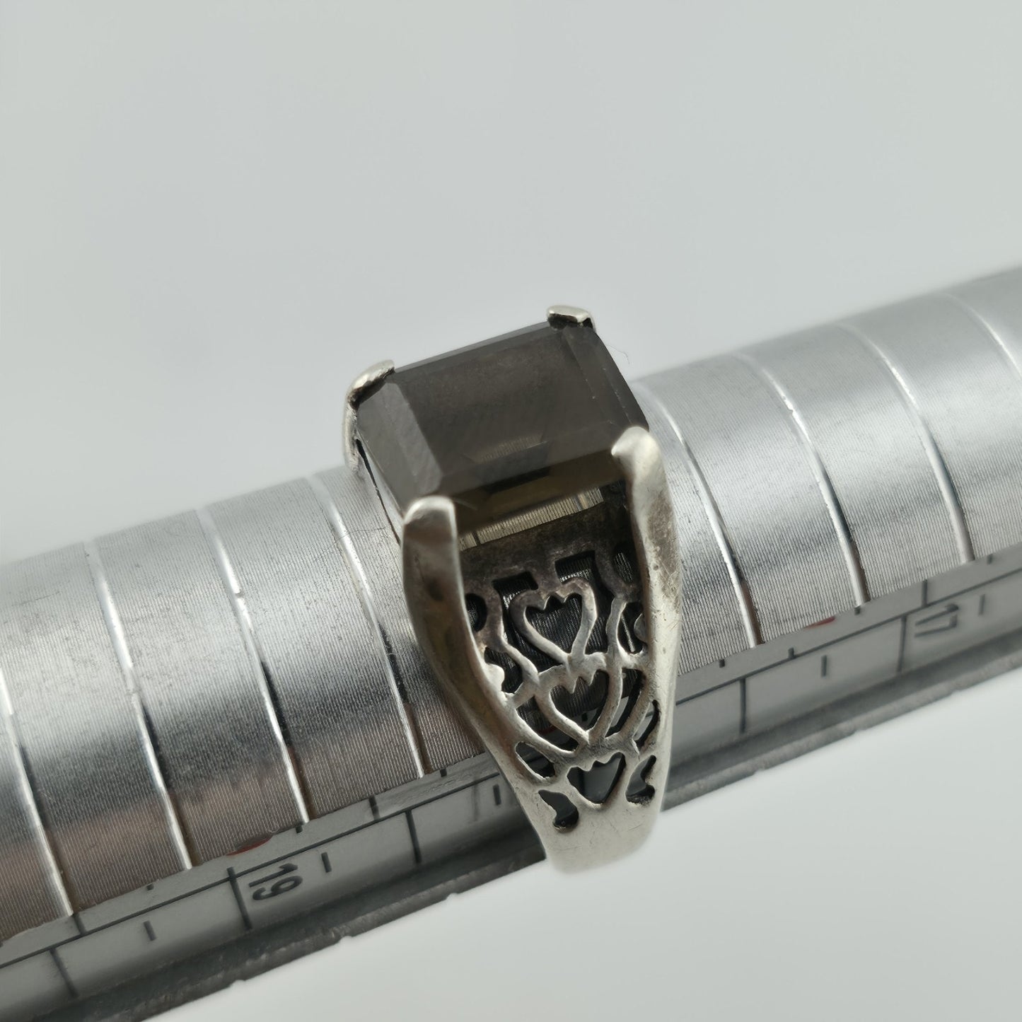 925 Sterling Silver Ring Quartz Stencil Cutout Shoulder Sz 8 Vintage