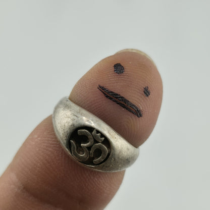 Vintage Sterling Silver Om (Aum) Ring Size 4.75 925