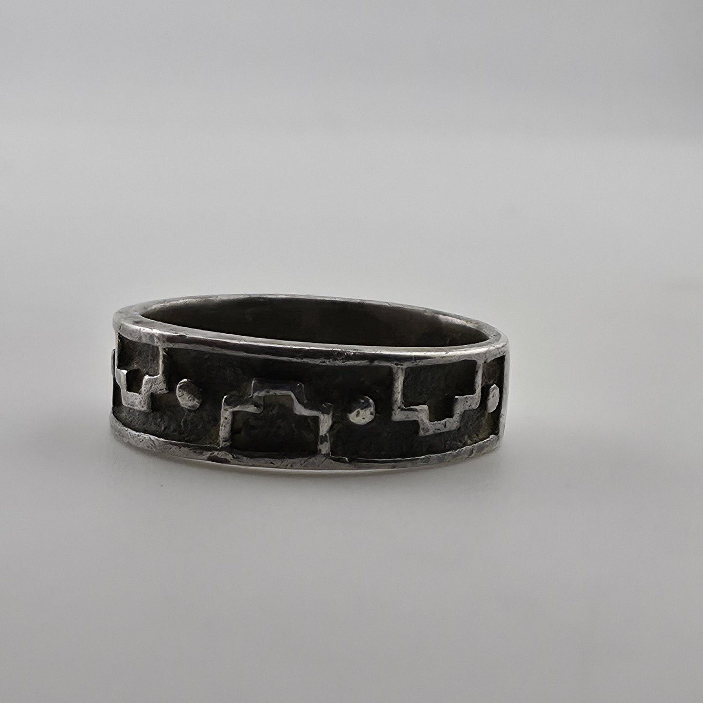 Vintage Sterling Silver Southwestern Band Ring Geometric Pattern Size 5 Jewelry