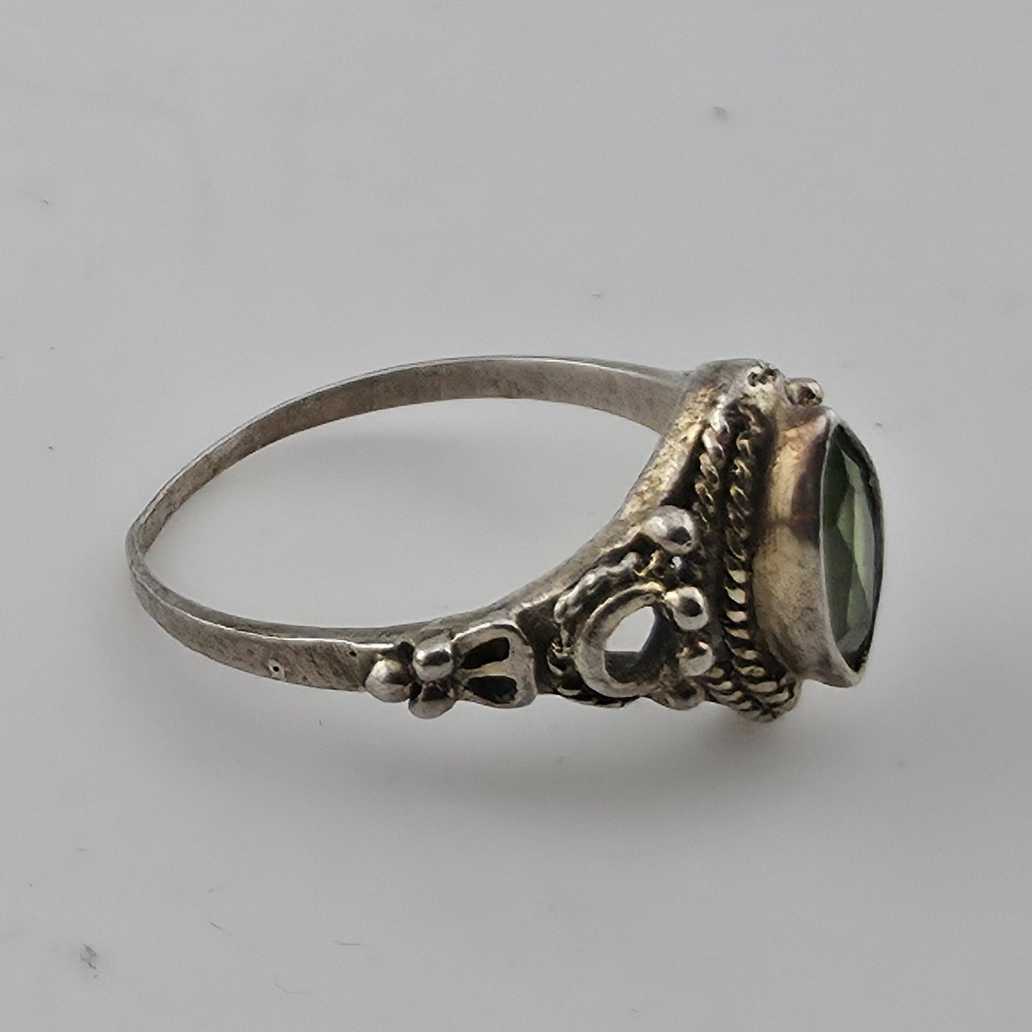 Vintage Sterling Silver 925 Green Stone Ring Marquise Filigree Size 7 Jewelry
