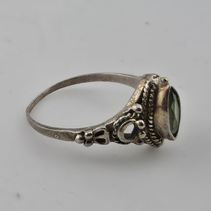 Vintage Sterling Silver 925 Green Stone Ring Marquise Filigree Size 7 Jewelry