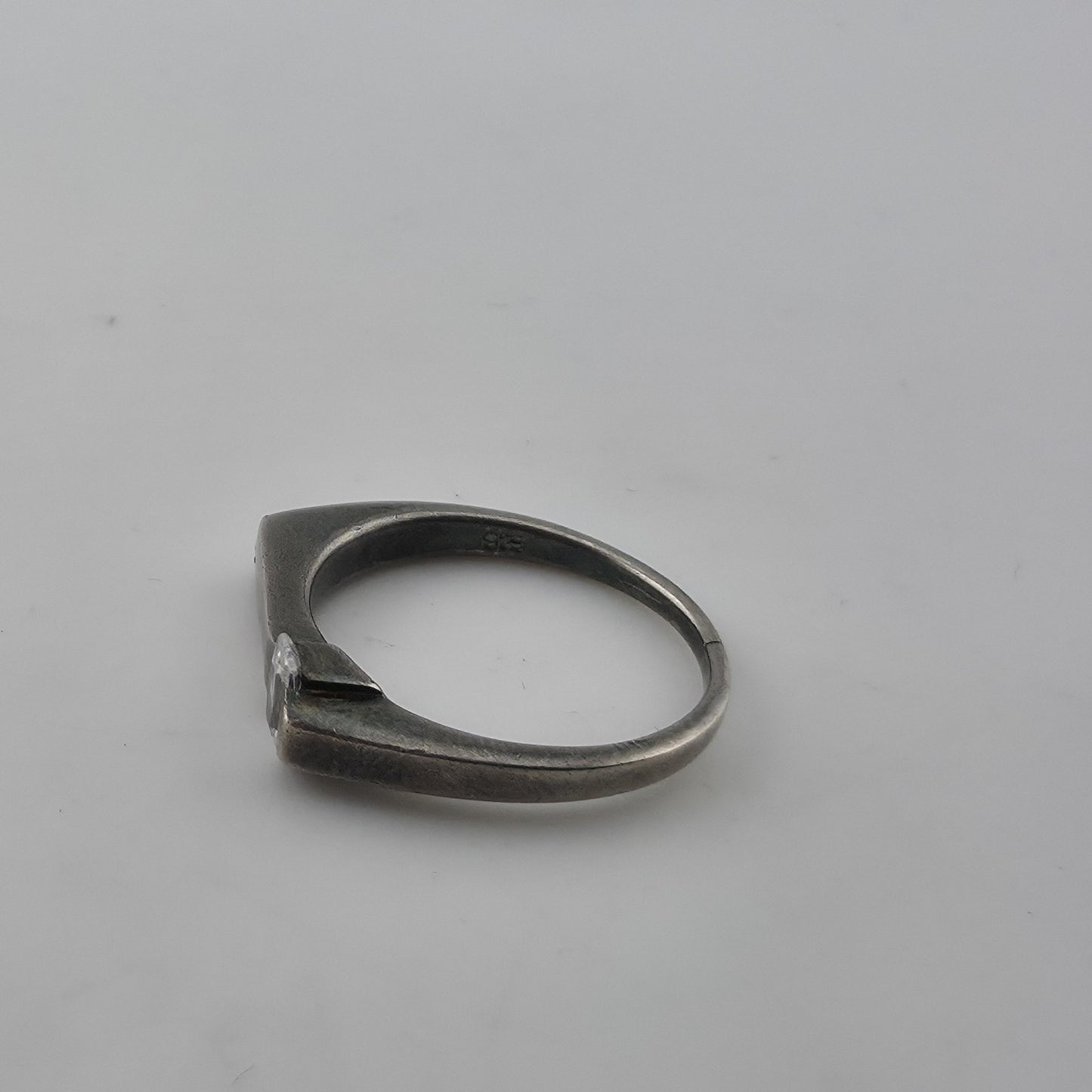 Sterling Silver CZ Ring 7.75 925 Modernist Solitaire Unique Horizontal Jewelry