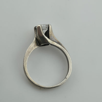 Sterling Silver Solitaire Ring CZ Stone Modernist Design Size 6.5 Vintage