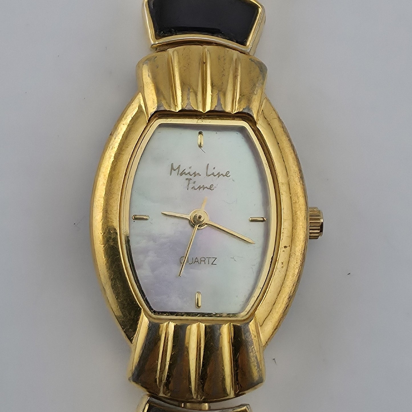 Main Line Time Quartz Watch Gold Tone Black Bracelet Tested Working 7"