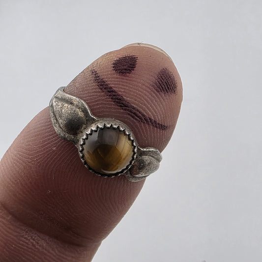 Vintage Native American Sterling Silver Tiger's Eye Ring Size 5.75 Crack in Band