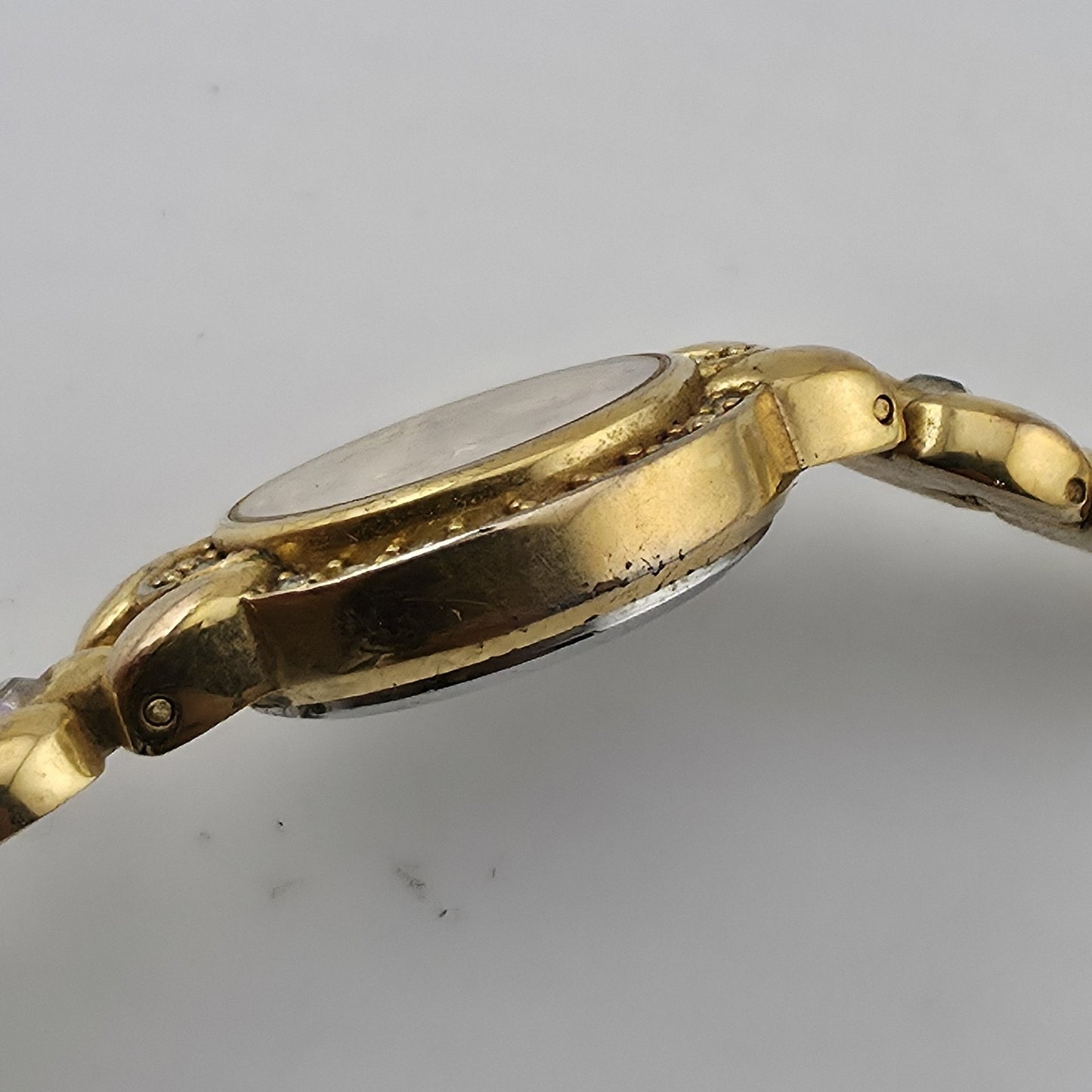 Black Hills Gold Quartz Women’s Watch Gold Tone Leaf Dial Working 6.75"