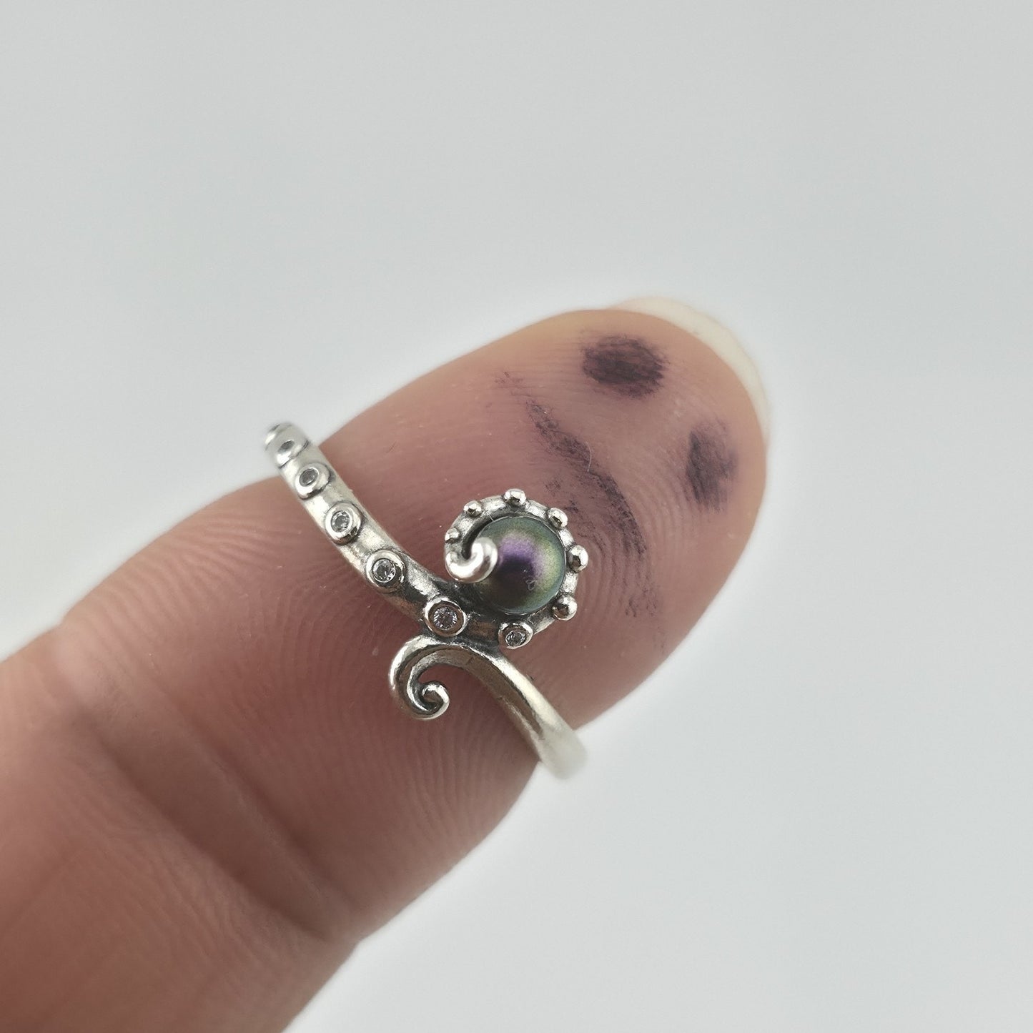 Pandora Disney The Little Mermaid Ursula Sterling Silver Ring Purple Pearl 7 New