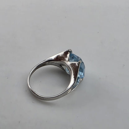 Silver Tone Ring Large Blue Stone Statement Size 5 Fashion Jewelry