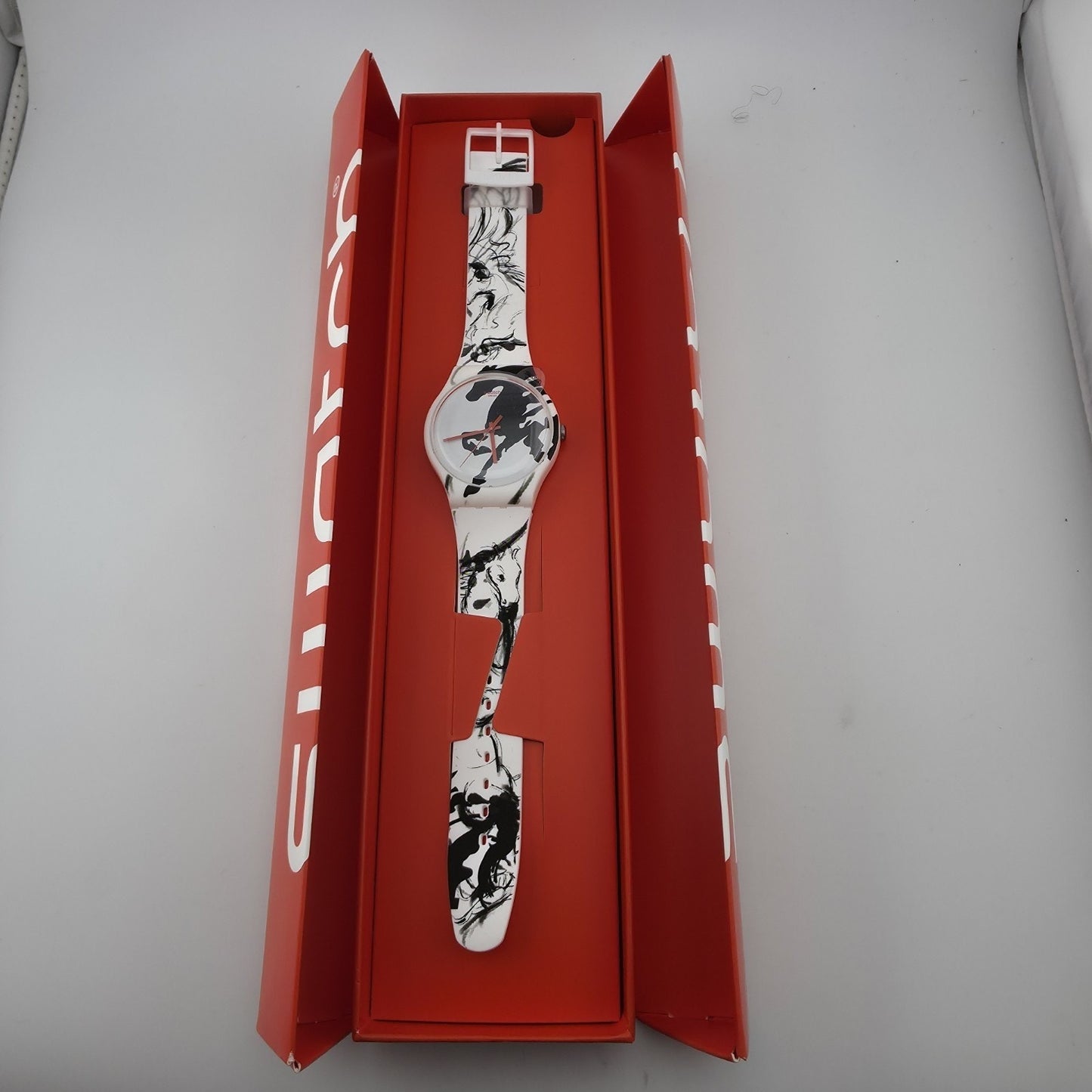 New Limited Edition Swatch Swiss Special Chinese Year of the Horse SUOZ169 41MM