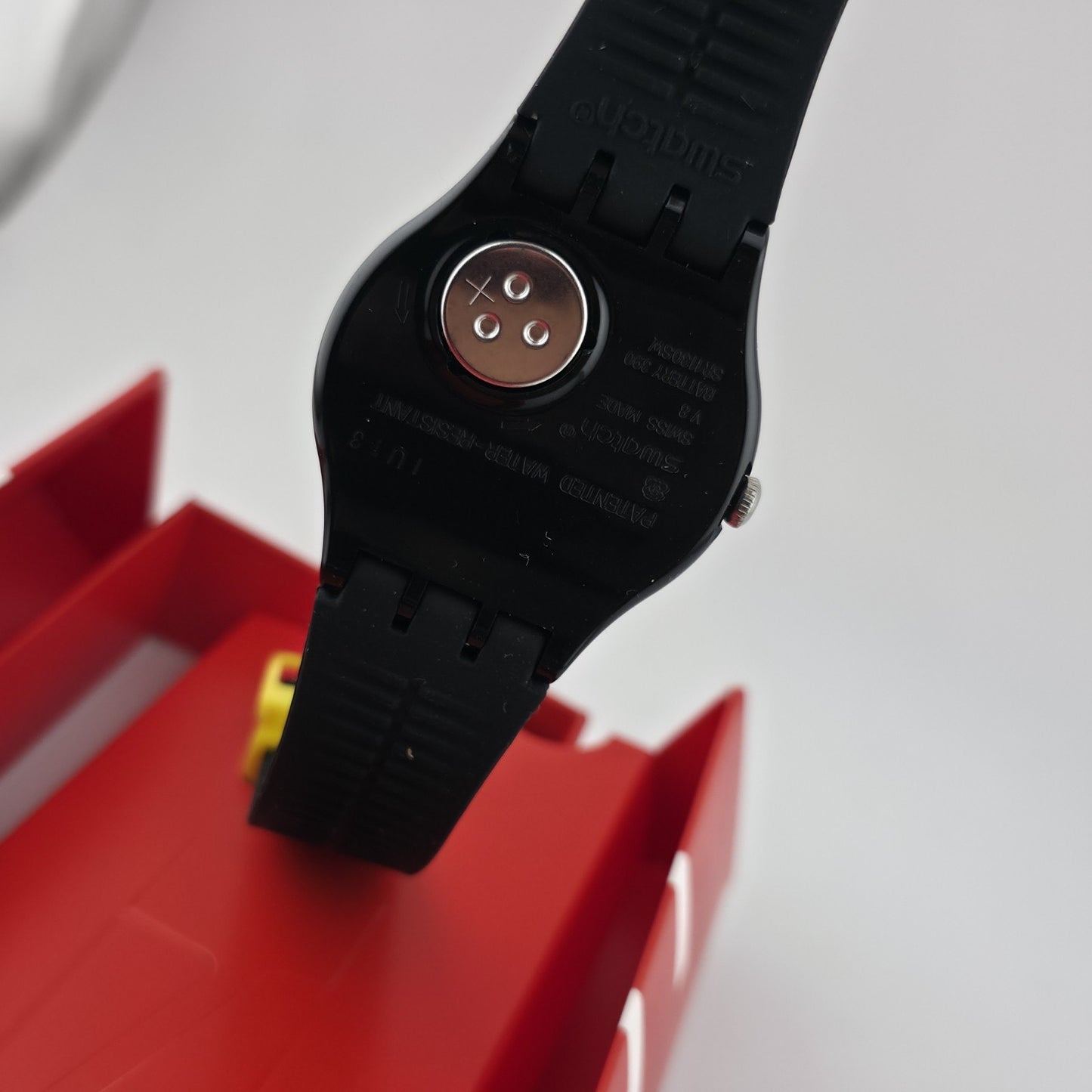 Swatch Ciao Tutti SUOB120 Black Yellow Swiss Watch 41mm New In Box NOS Rare